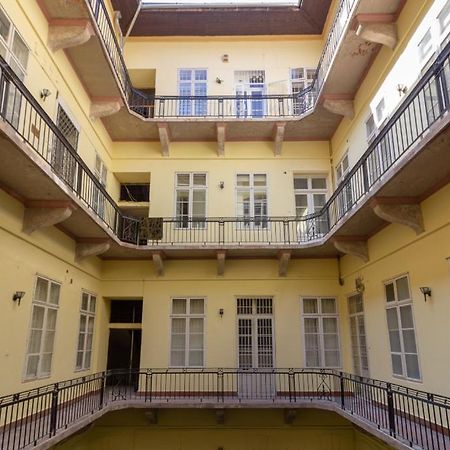 Luxury Lisbeth Apartman Budapest Exterior foto